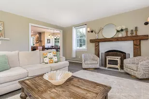 93 Bunker Hill Ave, Stratham, NH 03885 - Photo 12