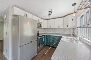 23 Old Stagecoach Rd, Epping, NH 03042 - Photo 12