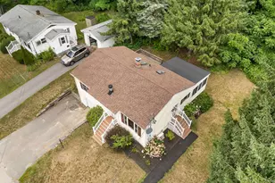 34 Valley St, Laconia, NH 03246 - Photo 12