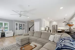 25 Clearwater Dr, Dover, NH 03820 - Photo 6