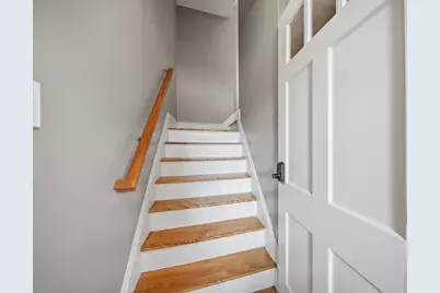 2484 Elm Street, Manchester, NH 03104 - Photo 22
