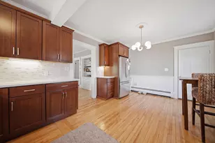 2484 Elm St, Manchester, NH 03104 - Photo 14