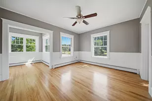 2484 Elm St, Manchester, NH 03104 - Photo 30