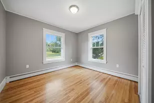 2484 Elm St, Manchester, NH 03104 - Photo 32