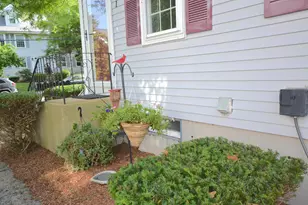80 Beech Hill Ave, Manchester, NH 03103 - Photo 6