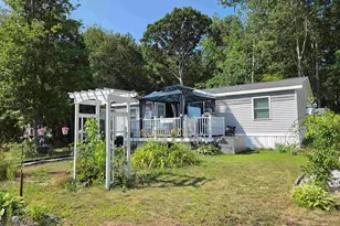 426 Sherwood Glen, Somersworth, NH 03878 - Photo 2