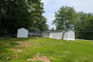 732 Concord Stage Rd, Weare, NH 03281 - Photo 4