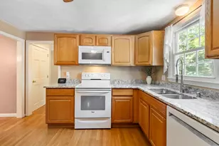 61 Glen Dr, Hudson, NH 03051 - Photo 34