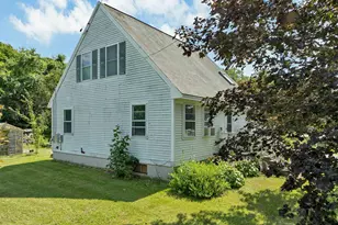 9 Alderwood Ct, Claremont, NH 03743 - Photo 4