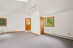 11 Gibson Rd, Hillsboro, NH 03244 - Photo 12