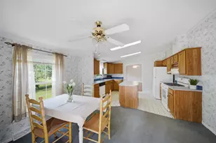 3 Adams St, Epsom, NH 03234 - Photo 18
