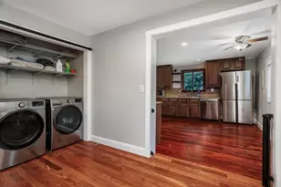 54 Elm St, Concord, NH 03303 - Photo 14