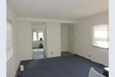 121 Woodland Circle, Raymond, NH 03077 - Photo 6