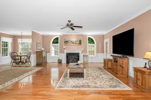 21 Irene&apos S Way, Seabrook, NH 03874 - Photo 8