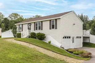 8 Brandywine Dr, East Kingston, NH 03827 - Photo 4