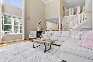 28 Lamplighter Ln, Salem, NH 03079 - Photo 8