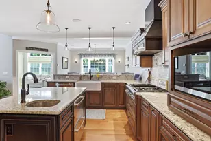 28 Lamplighter Ln, Salem, NH 03079 - Photo 16