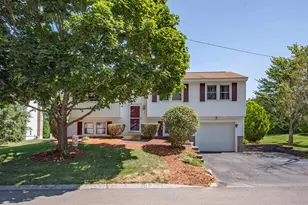 3 Copperfield Dr, Nashua, NH 03062 - Photo 1