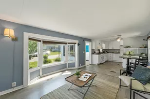 5 A St, Seabrook, NH 03874 - Photo 8