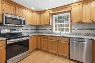 32 Tallant Rd, Pelham, NH 03076 - Photo 22