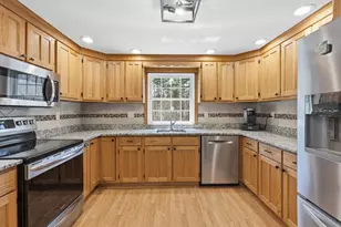 32 Tallant Rd, Pelham, NH 03076 - Photo 24