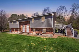 32 Tallant Rd, Pelham, NH 03076 - Photo 2