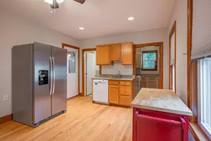 104 Kinsley St, Nashua, NH 03060 - Photo 12