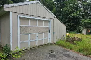 13 Grove St, Newport, NH 03773 - Photo 12