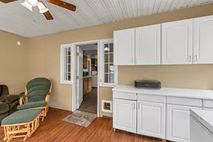 26 Delia Dr, Manchester, NH 03102 - Photo 14