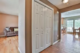 102 Ashmere Dr, Manchester, NH 03109 - Photo 14