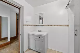 37 Laurel St, Newport, NH 03773 - Photo 32