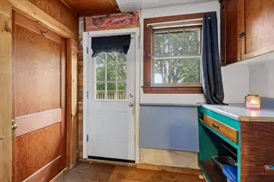 37 Laurel St, Newport, NH 03773 - Photo 20
