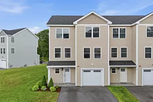 2a Bovee Wy, Epping, NH 03042 - Photo 1