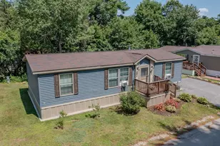 11 Queens Ln, Epsom, NH 03234 - Photo 1