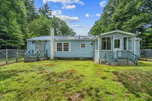 380 Dowboro Rd, Pittsfield, NH 03263 - Photo 12
