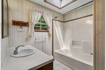 380 Dowboro Road, Pittsfield, NH 03263 - Photo 28