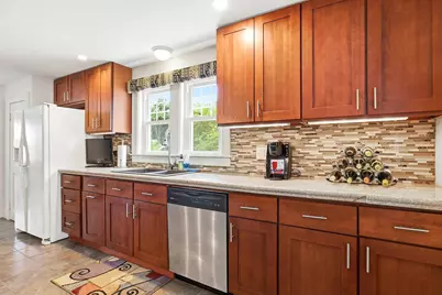 399 Ash Street, Manchester, NH 03104 - Photo 10