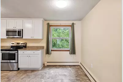 18 Williams Street, Salem, NH 03079 - Photo 8