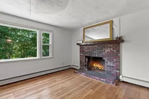 24 Julie Ave, Salem, NH 03079 - Photo 8