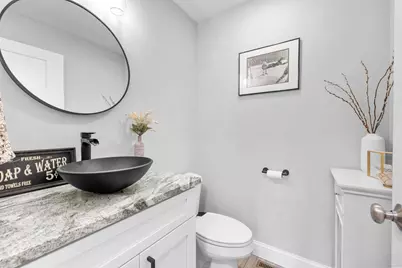 10 Meghan Drive, Sandown, NH 03873 - Photo 12