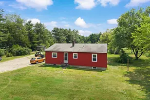 194 Parker Rd, New Boston, NH 03070 - Photo 2