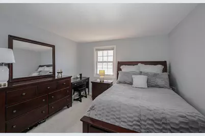 910 Elmwood Drive, Hudson, NH 03051 - Photo 18