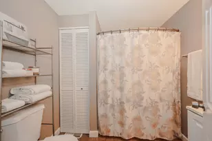 910 Elmwood Dr, Hudson, NH 03051 - Photo 24