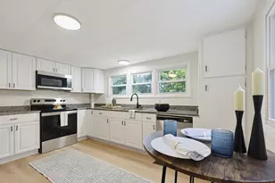 49 Ridgefield Dr, Nashua, NH 03062 - Photo 12