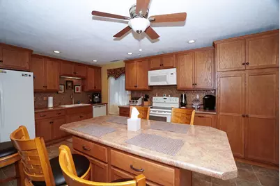168 Coburn Woods Avenue, Nashua, NH 03063 - Photo 2