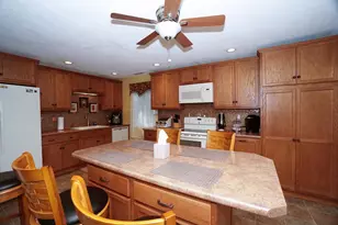 168 Coburn Woods Ave, Nashua, NH 03063 - Photo 2