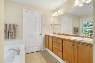 10 Cortland Ave, Stratham, NH 03885 - Photo 34