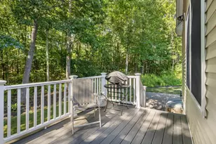 10 Cortland Ave, Stratham, NH 03885 - Photo 8