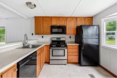 3 Checkerberry Court, Rochester, NH 03867 - Photo 2
