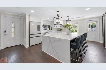 15 Irving Street, Salem, NH 03079 - Photo 4